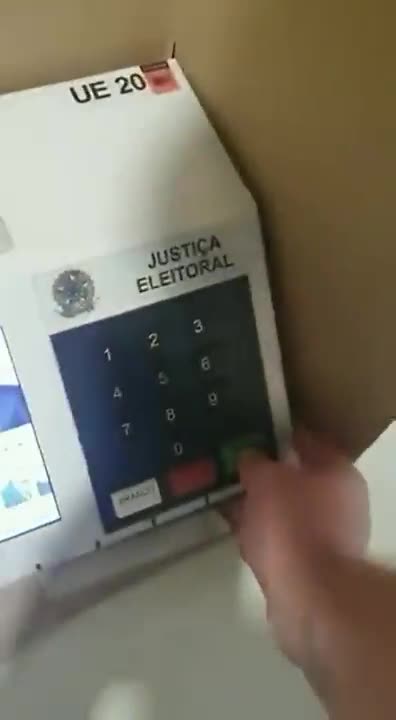 brasil election Bolsonaro default