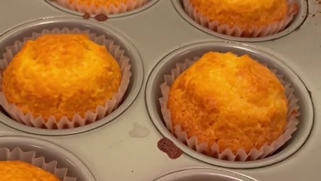 Cornbread cupcakes 😳