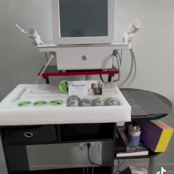 Need A Beauty Machine that Promotes collagen Plumps and Hydrates