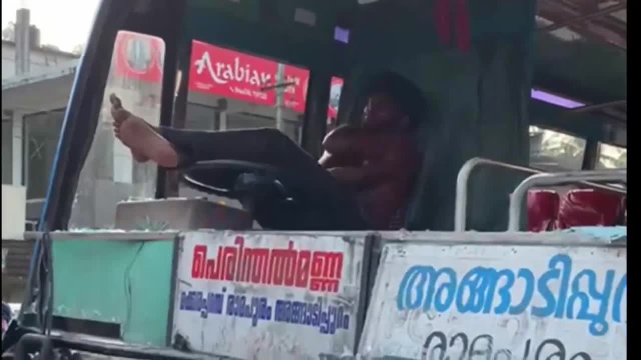Crazy Fan!! Terribly Heading A Moving Bus By a Brazilian Football Fan in Kerala. Hard Die Neymar Fan