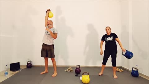 Quick Single Kettlebell Comb for Cardio and Strength