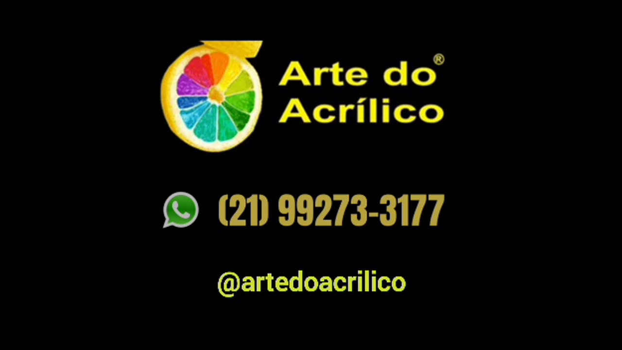 Caixas, Redomas e Molduras em Acrílico.