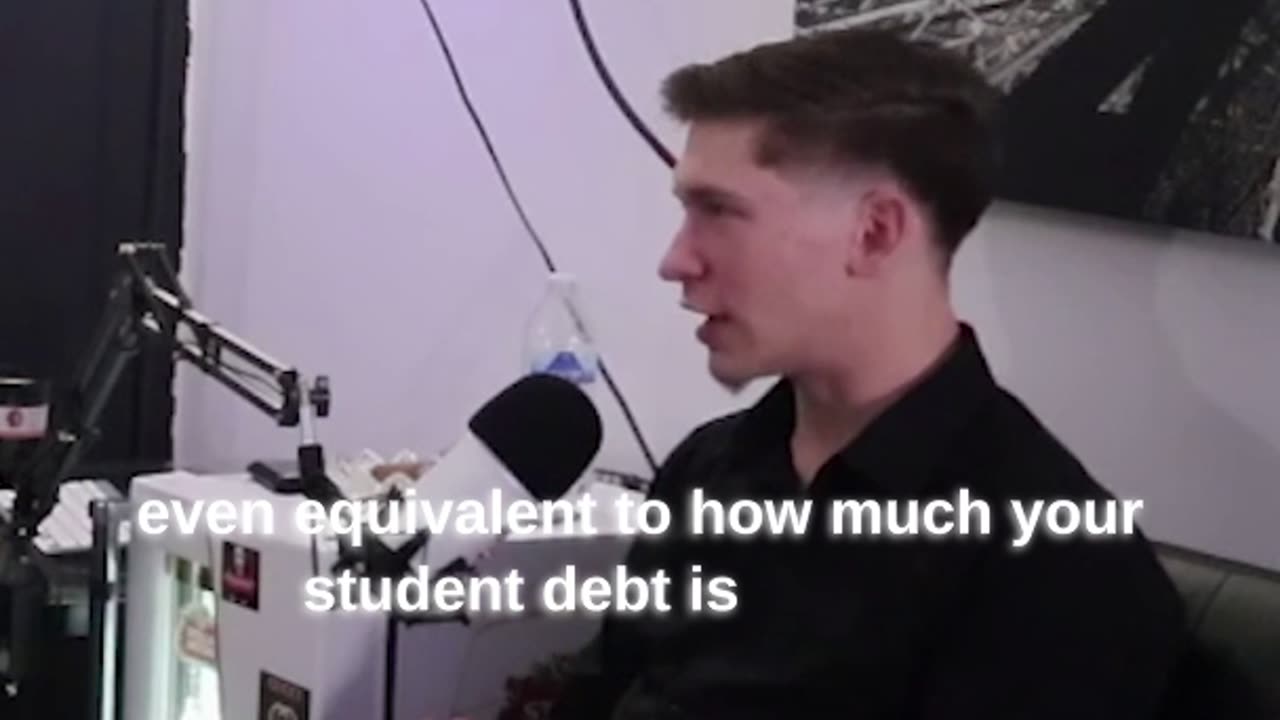 Is student debt to much?🤔