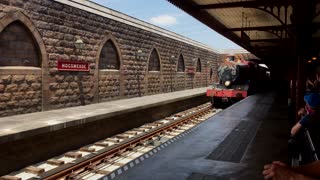 Hogwarts Express Arrives at Hogsmeade in Universal Studios Orlando