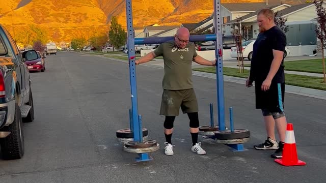 830 LBS. SUPER YOKE WALK