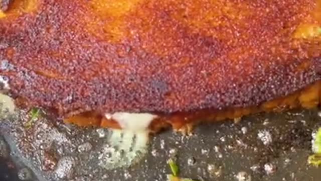 PERFECT AND MEGA STUFFED HOT CHEESE IN THE FRYING PAN