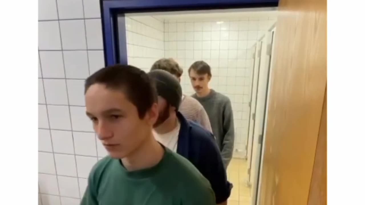 School washroom is the best place 😂🤣