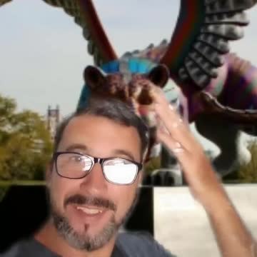 A IMAGEM DA BESTA NA PORTA DA ONU