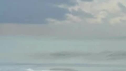 4K Sea Ocean Waves Sounds with Beautiful Relaxing Music