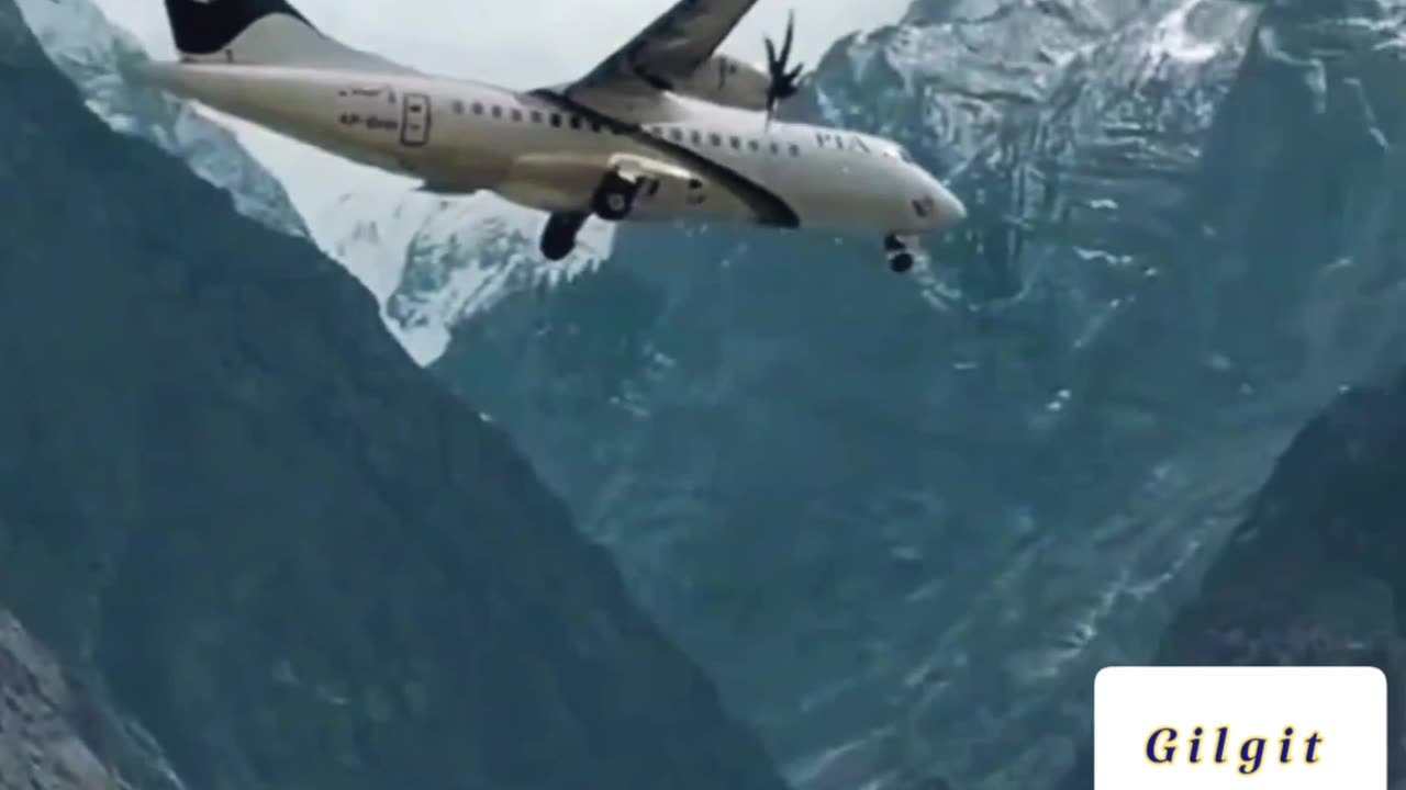 DANGEROUS AIRPORT | PIA FLIGHT LANDS ON GILGIT AIRPORT