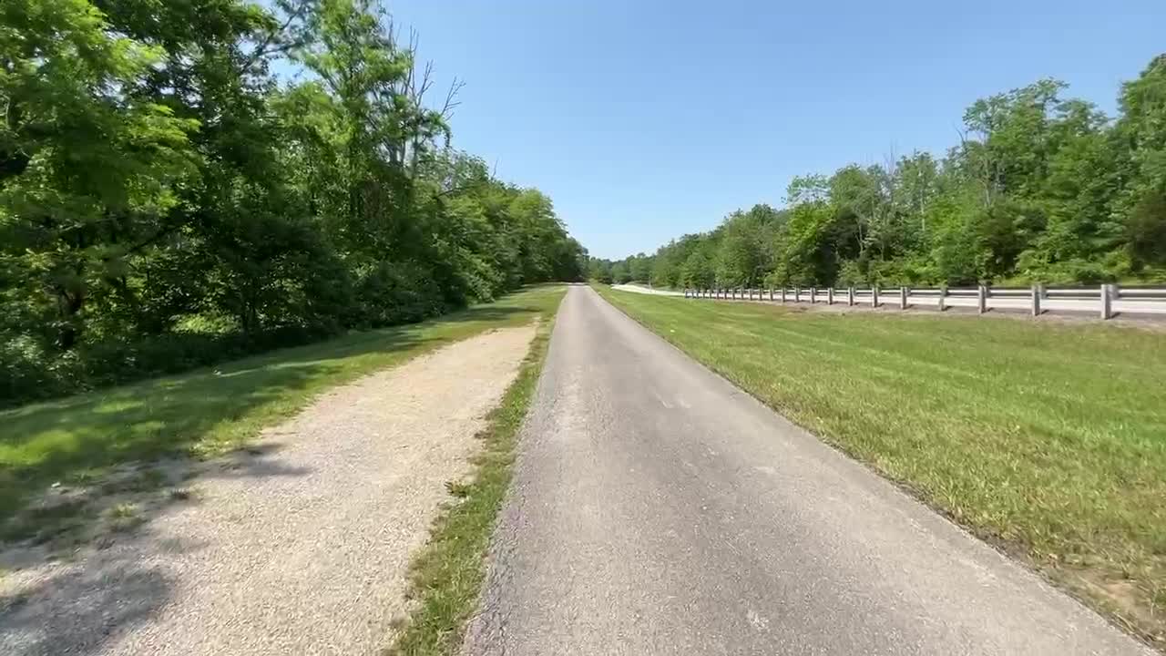 BICYCLE TRAIL GENRAL BUTLER PARK CARROLTON KENTUCKY USA