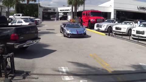 Lamborghini Aventador SV Accelerating from Lamborghini Miami TeamSalamone Ready for BullFest 2017