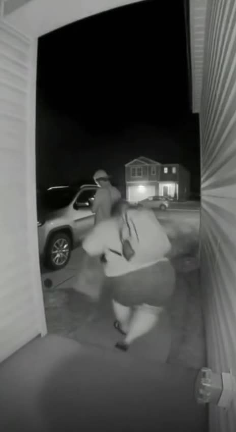 Woman takes a tumble down the stairs and lands flat on her face 🤭