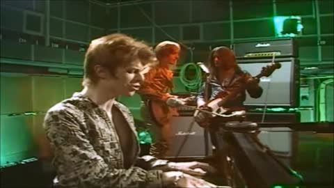 David Bowie - Oh! You Pretty Things (1971) (My Stereo "Studio Sound" Re-Edit)