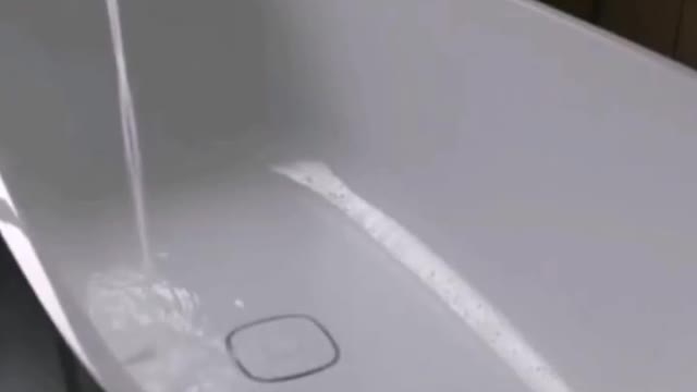 DE vs RU (Badewannen)