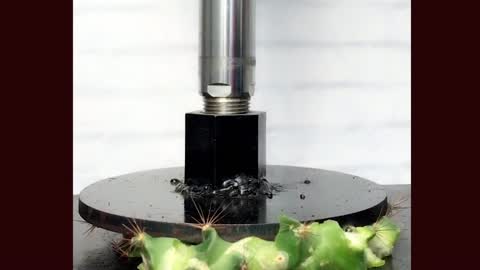 The various ways of playing the hydraulic machine, the results are really fun, satisfying