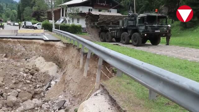 Most amazing top 10 Military Trucks in the World