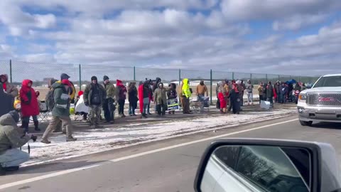 Big line to see President Trump in Michigan