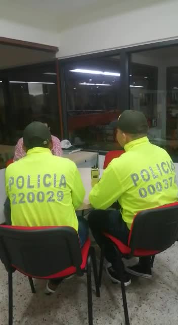 Investigadores de la Sijín