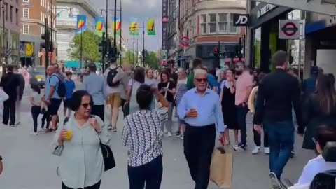 Oxford Street London, New Bond Street Station