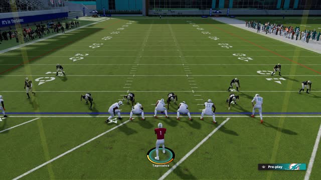 Who can get the 99 yard TD pass Waddle or Hill for the Dolphins?