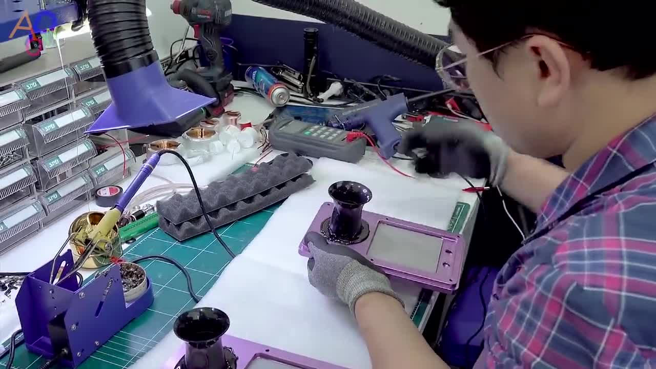 Process of Making High End Stereo Speaker. Wonderful Sound Engineer of Korea