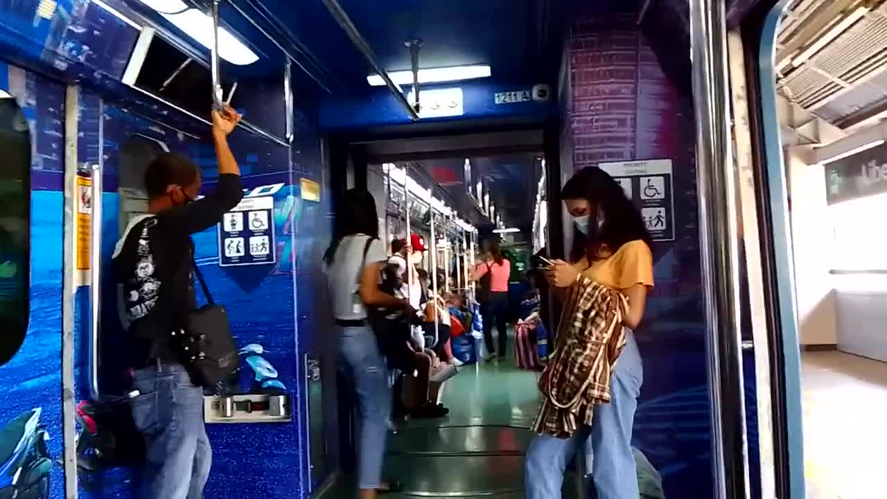 INSIDE THE TRAIN / PHILIPPINE LRT