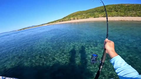 I like fishing in the sun.