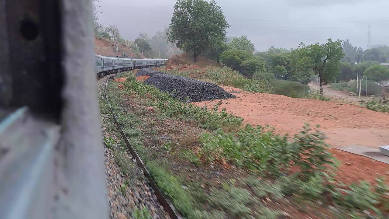 Shaktingara to Tanakpur journey ||Triveni EXP || Mansoon|| Rainy seasons