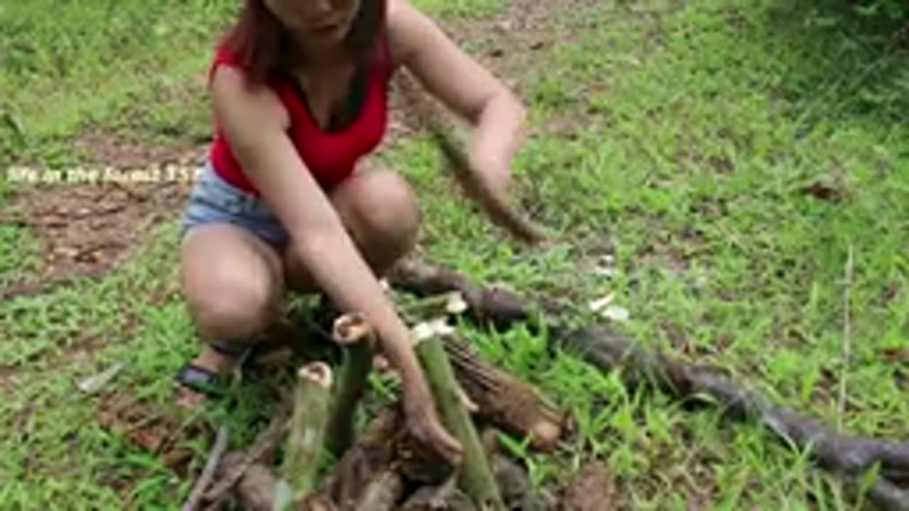 solo Bushcraft - beautifulgirl /into the forest to survive 48 hours /camp