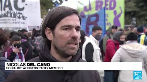 Protesters take to streets of Buenos Aires as Argentina economic crisis deepens • FRANCE 24