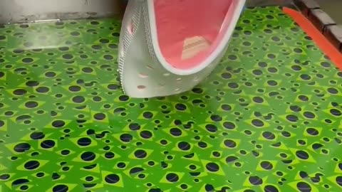 Hydro Dipping crocs 😎😎 #satisfying #viral #viralvideo #short