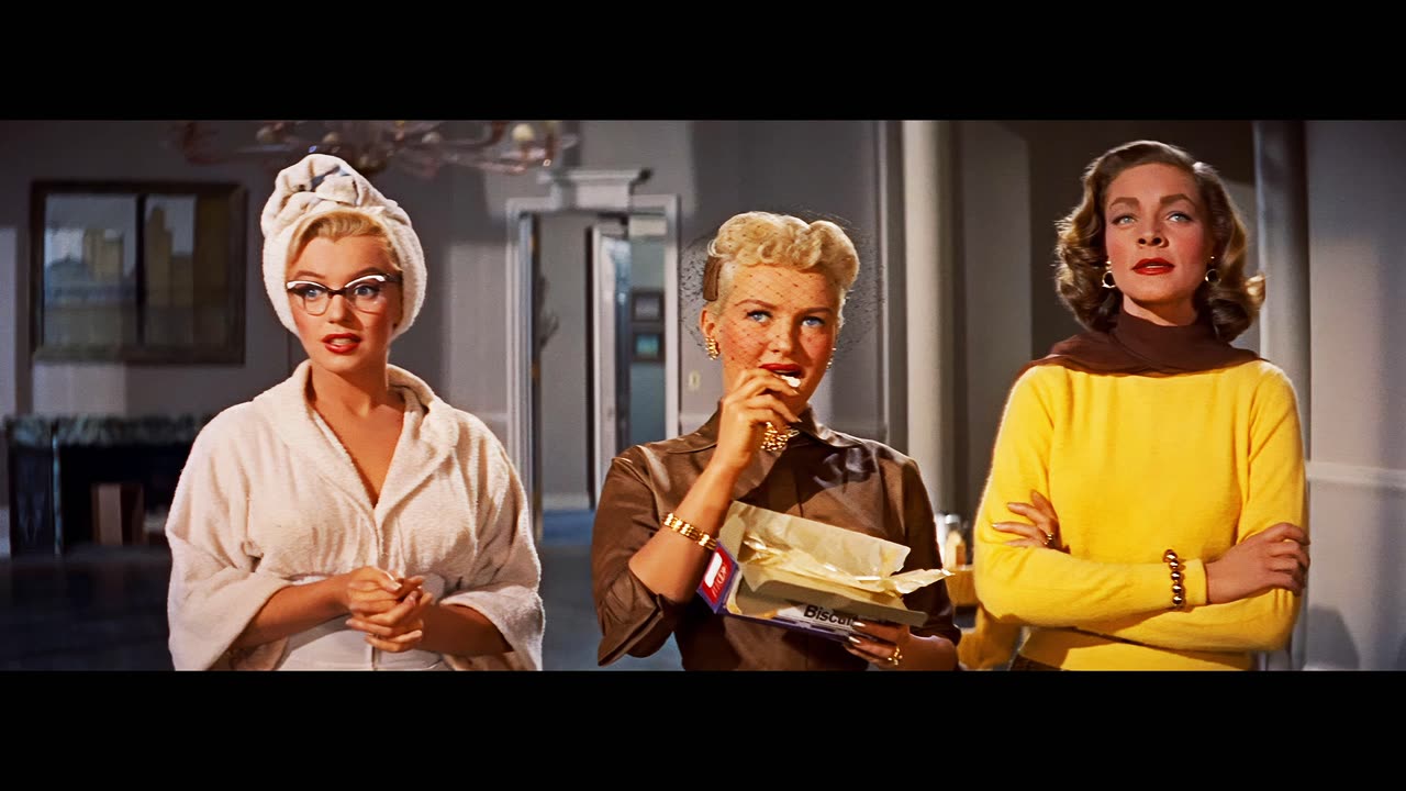 Marilyn Monroe 1953 How to Marry a Millionaire Walks into a Wall 4k