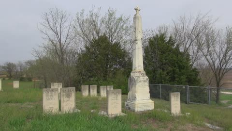 Kansas Vieux cemetery s1