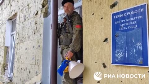 Ukrajinci ničí vše po svém ústupu z pozic na Donbase