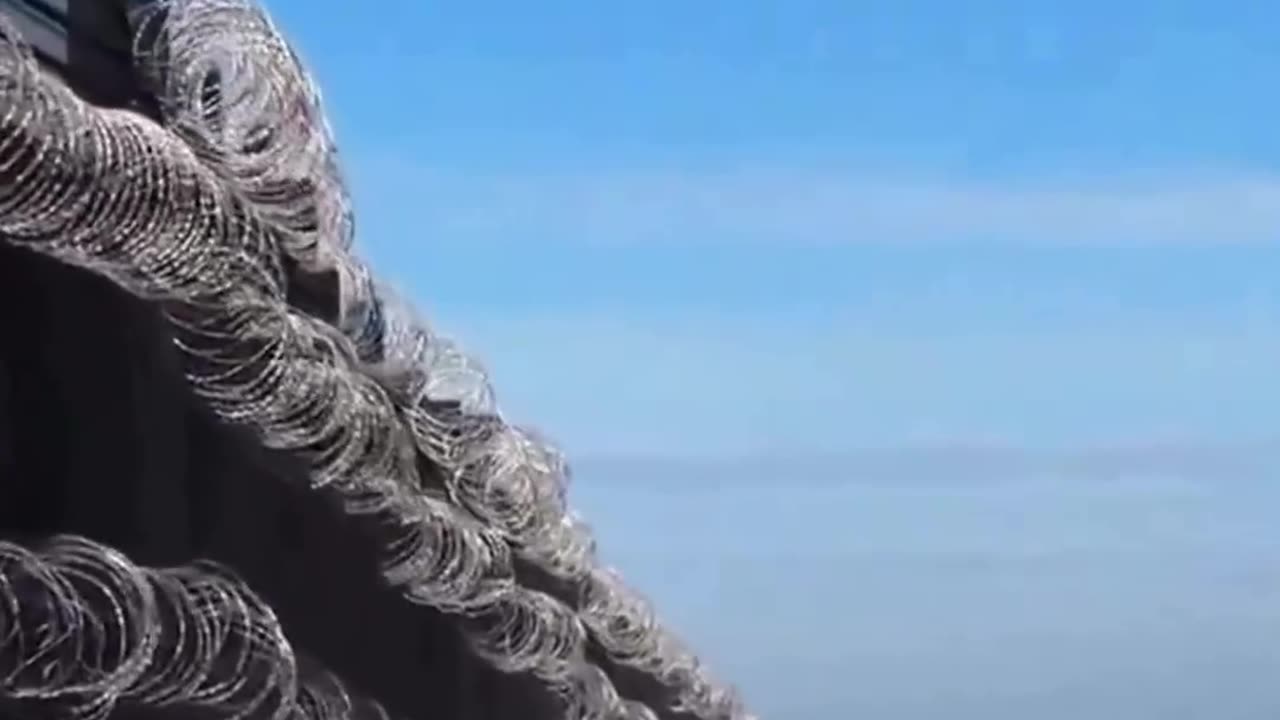 Apparently, Egypt's wall isn't racist... Secure our southern border!