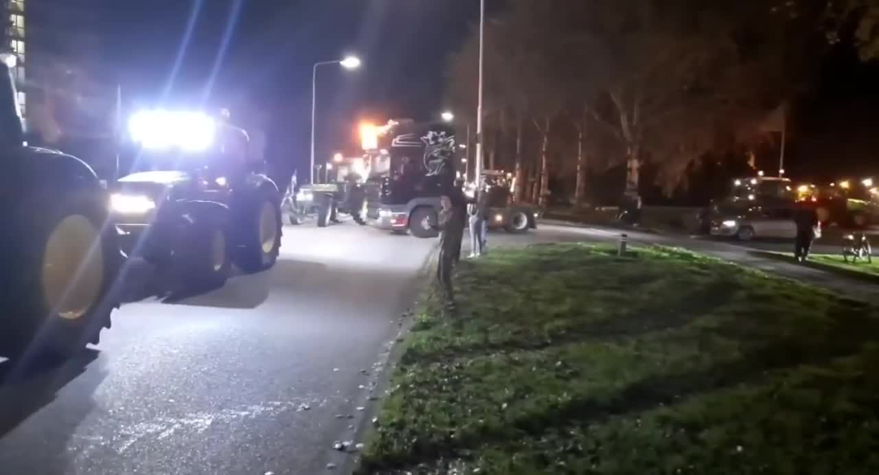 In the Netherlands the farmers have resumed their protests