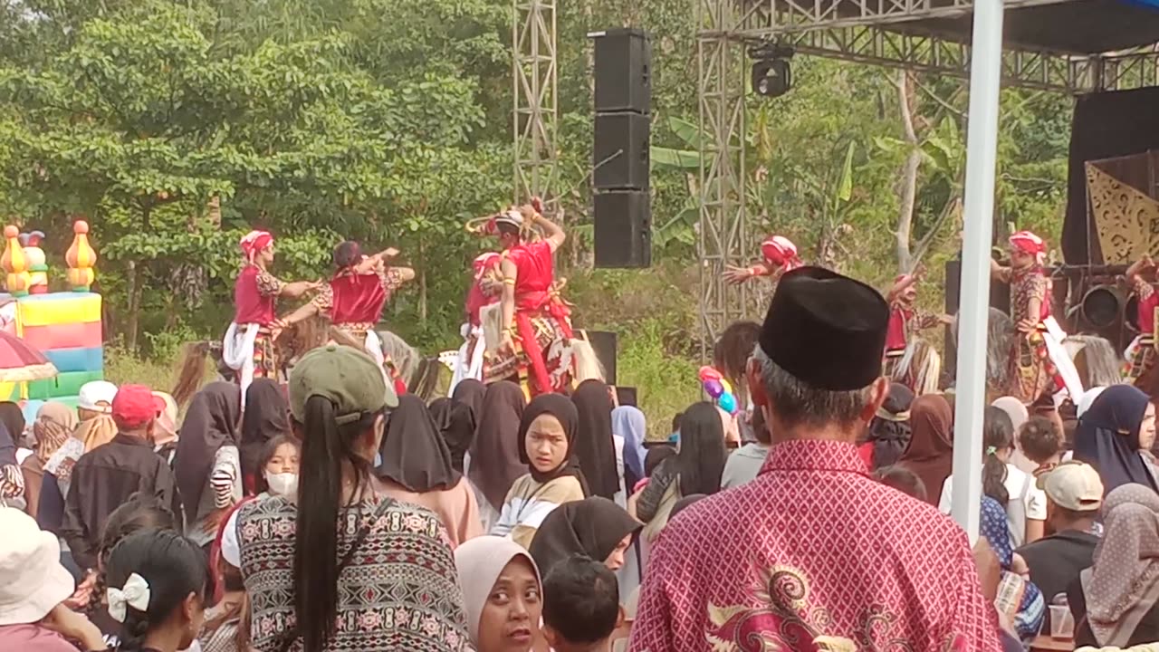 pergelaran budaya tari jaran kepang