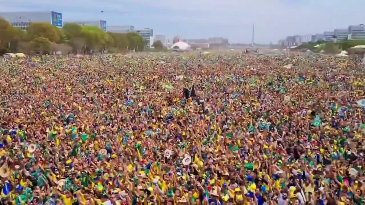 LOVE THAT BEAUTIFUL LORD'S PRAYER ON YOUR INDEPENDENCE DAY, BRAZIL!!! FELIZ SETE DE SETEMBRO!!!