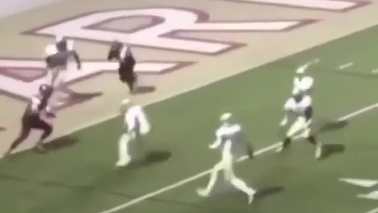 The Punter Actually did this! Must watch like comment and follow.