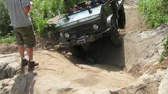 Unimog 404 negotiating Three Steps at Reiter Pit