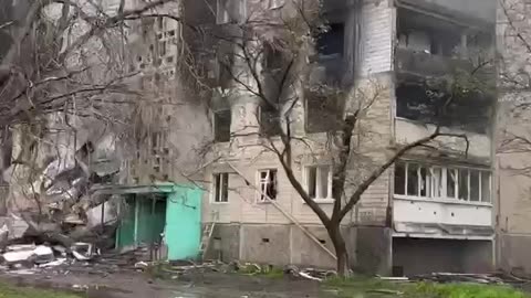 The result of an air strike using a planning bomb on the location of Ukraine