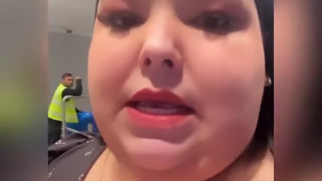 Influencer é impedida de viajar pela Qatar por ser “gorda demais”