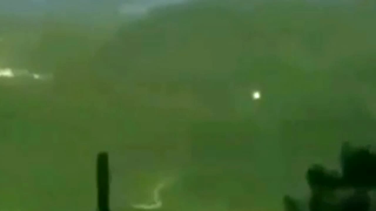 O que será essas luzes? 🤔😱🛸