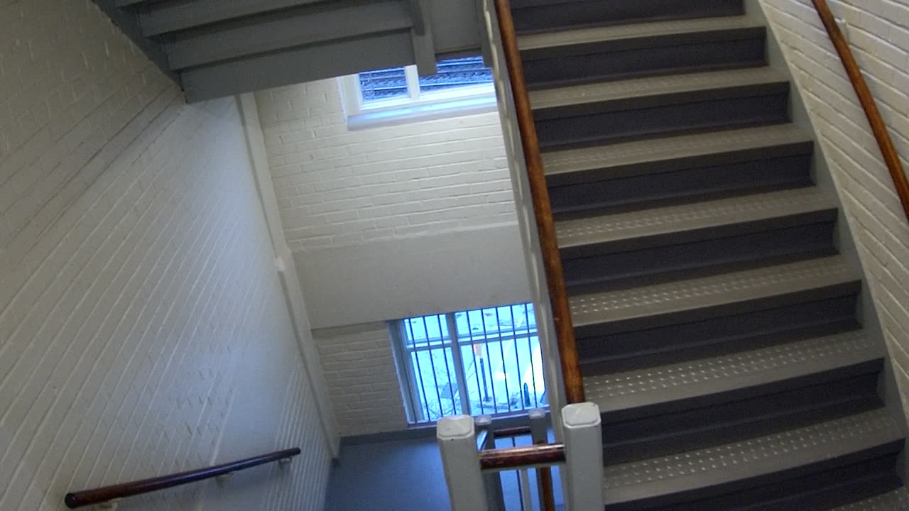 3895FHOB05Stair7_2021-01-06_07h45min43s347ms.mp4