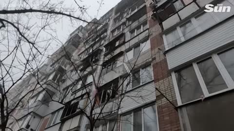 Russia attacks civilian high-rise in Kherson as part of 70-missile strikes on Ukraine