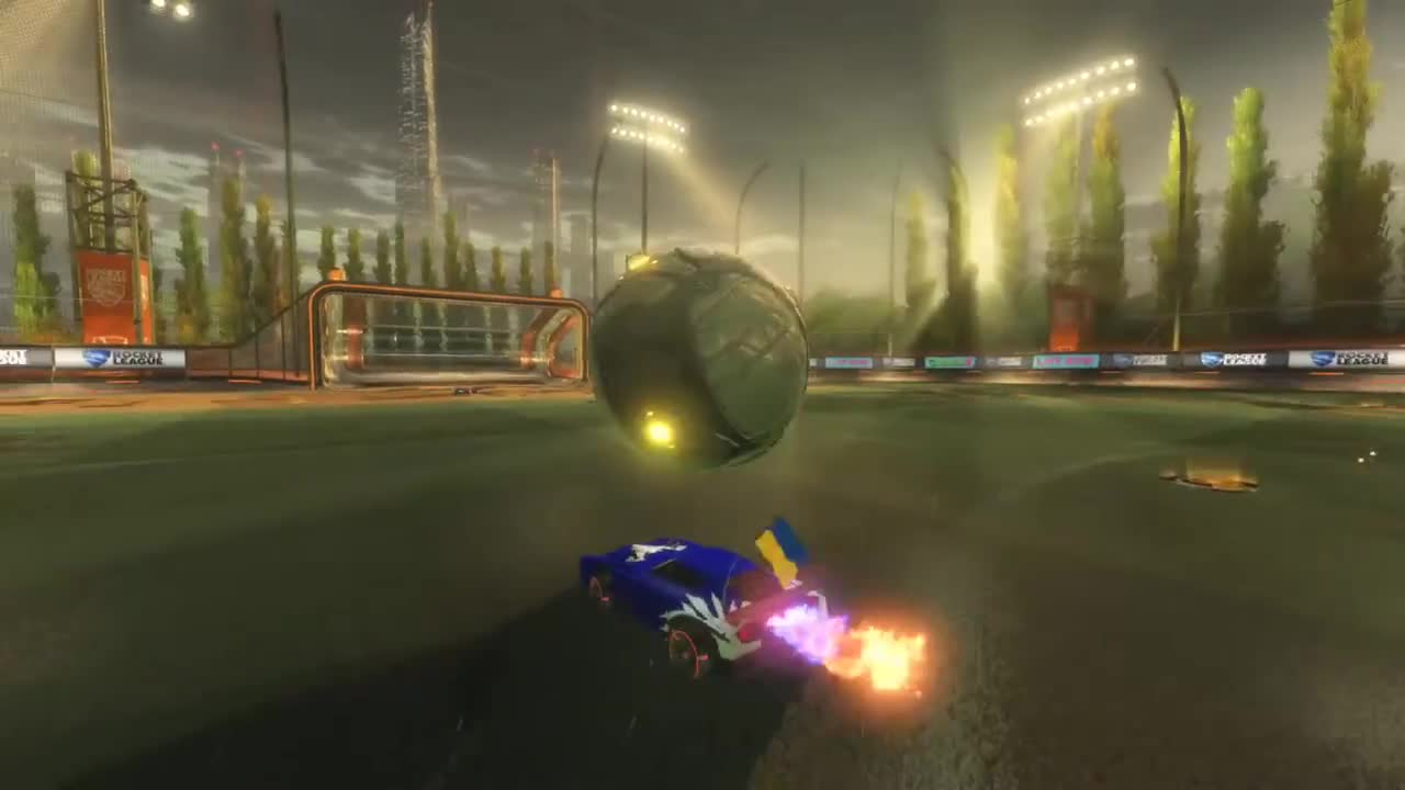 My first (basic) flick in rocket league!