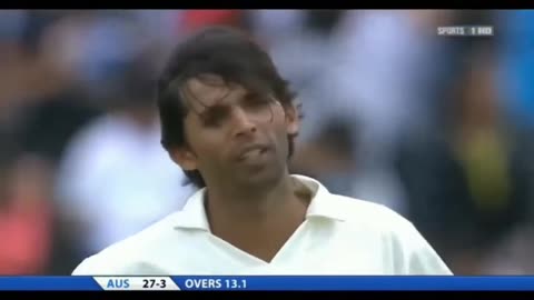 PAKISTAN BOWLING SENSATION - PAKISTANI BOWLING MAGICIAN - MUHAMMAD ASIF