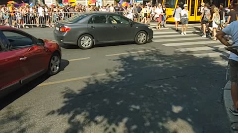 A buziknak szólt a Nélküled