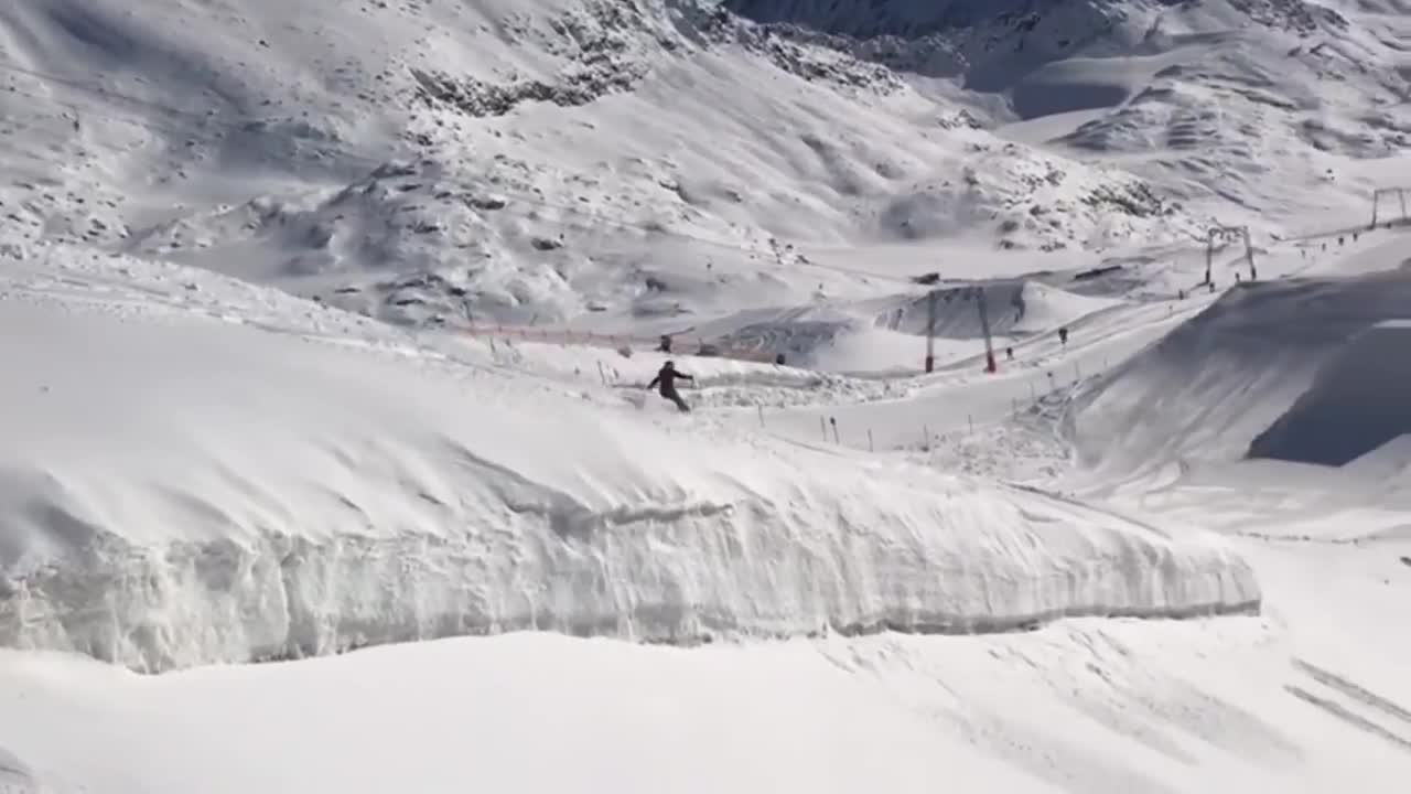 Guy Took A Risky Turn Skating Down A Snow Mountain And Ended With A Bad Fall